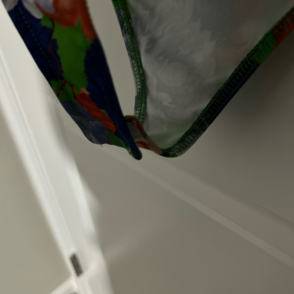 Zara floral asymmetrical bodysuit size Small NWT - Picture 2 of 4